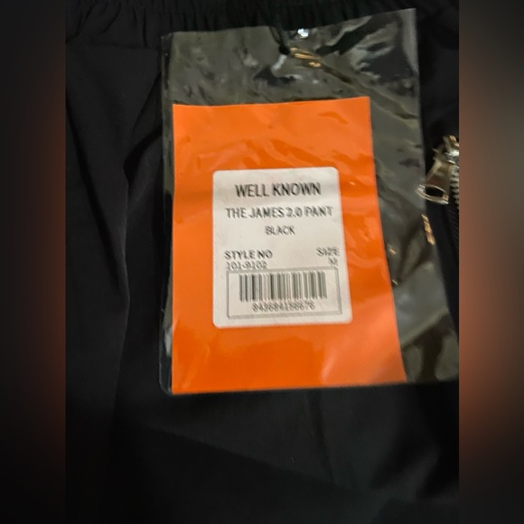 Well Known Studios The James - Picture 5 of 9